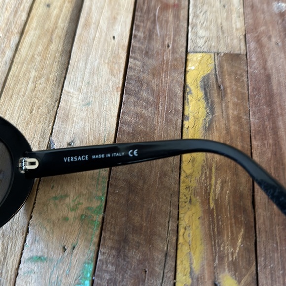 VERSACE Authentic Sunglasses - Picture 6 of 10